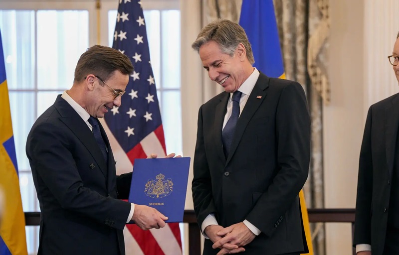 La Suède officiellement membre de l'OTAN
