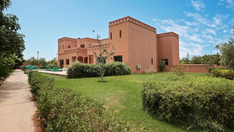 Très belle villa marocaine et moderne à vendre dans la Palmeraie de Marrakech 1